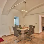 Apartment Pod Velbi