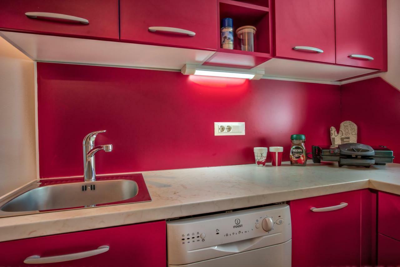Apartma Pod Velbi *